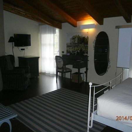 Foresteria Del Castello Torre Canavese 部屋 写真